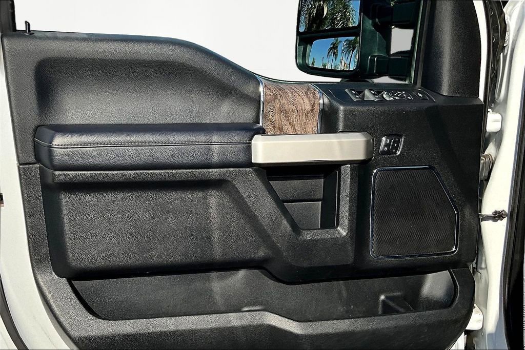 Used 2019 Ford F450 Lariat w/ Lariat Ultimate Package image 21