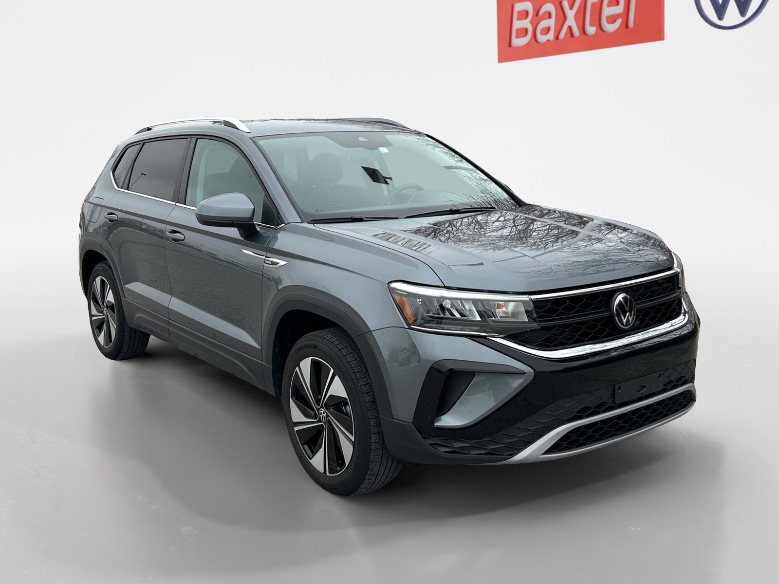 Used 2024 Volkswagen Taos SE image 1