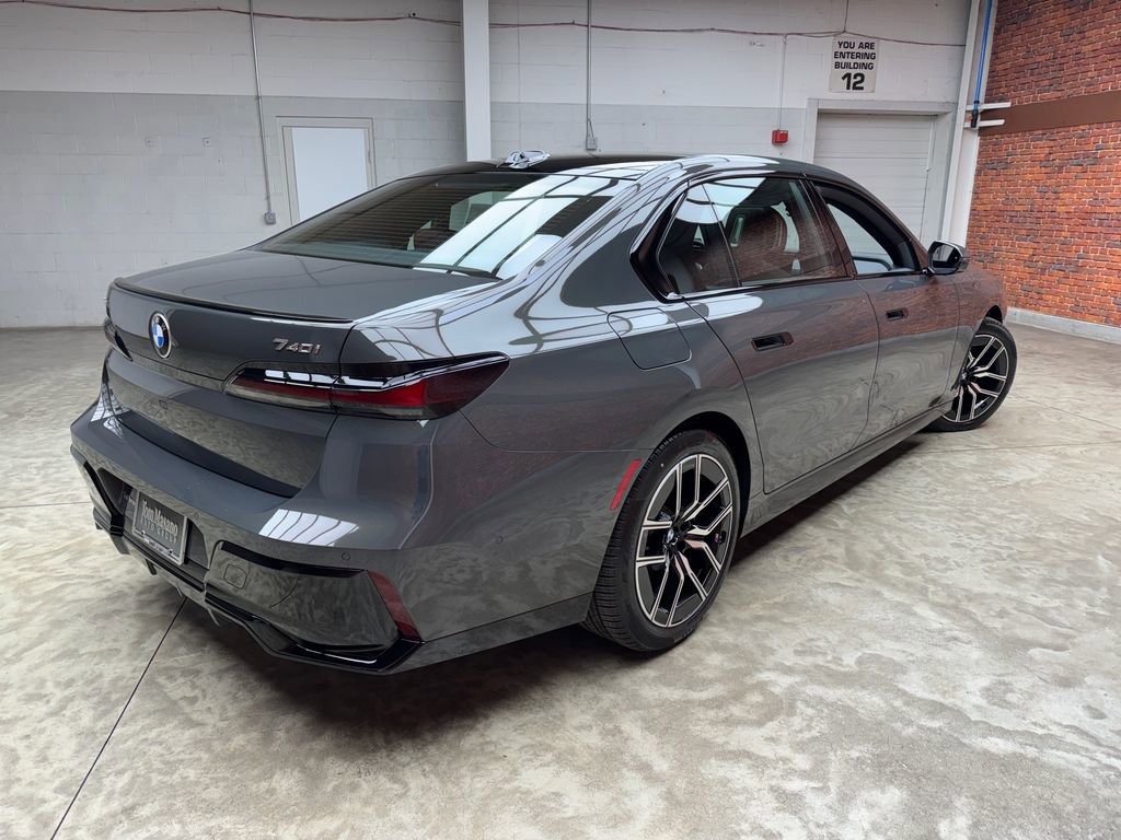 New 2026 BMW 740i xDrive AWD/4WD image 6
