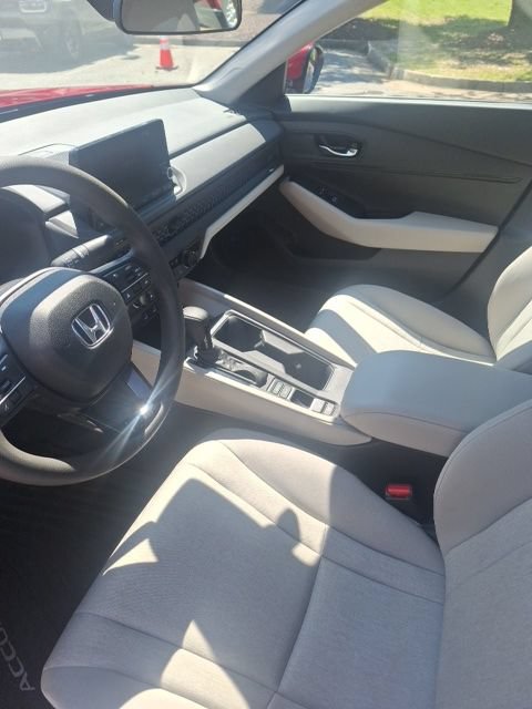 Used 2023 Honda Accord LX image 10