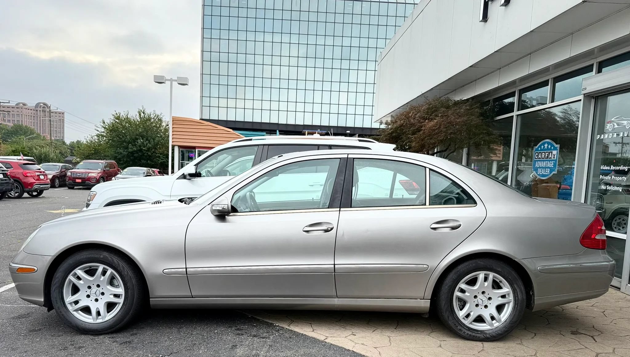 Used 2004 Mercedes-Benz E 320 Sedan image 4