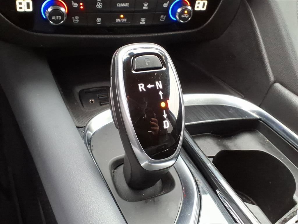 Used 2021 Buick Enclave Premium w/ Sun and Sites Package image 24