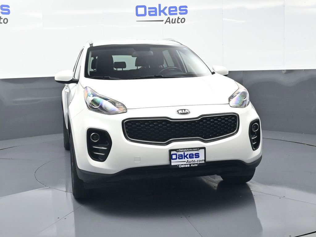 Used 2017 Kia Sportage EX image 3