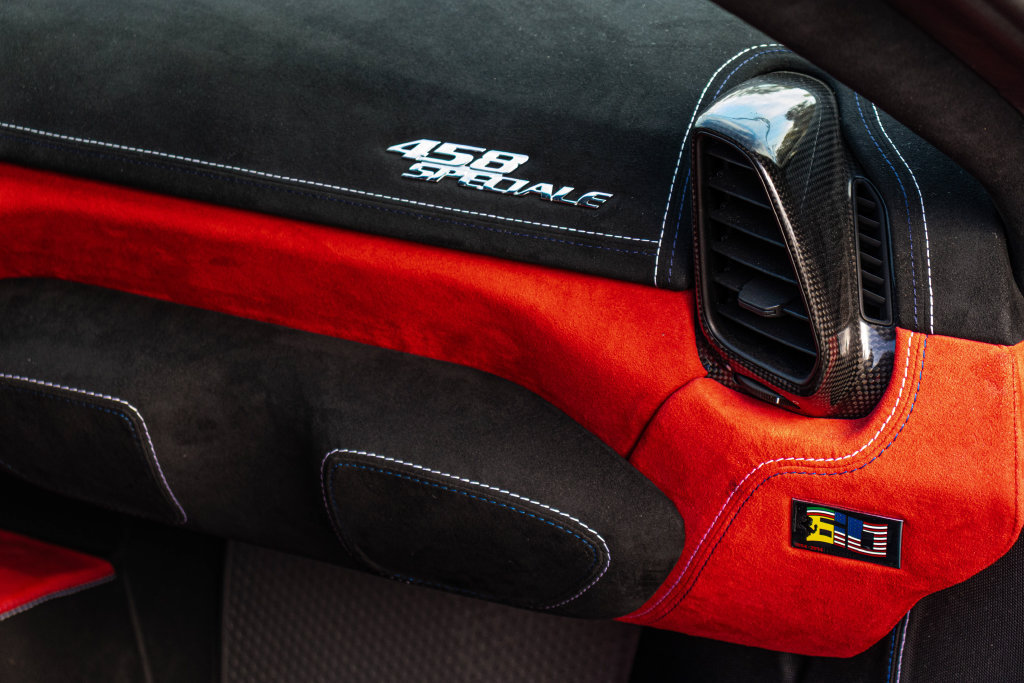 Used 2015 Ferrari 458 Speciale Coupe RWD image 52