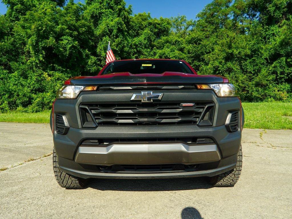 Used 2025 Chevrolet Colorado Trail Boss AWD/4WD image 7