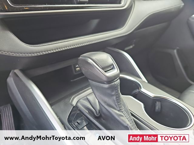 Used 2022 Toyota Highlander XLE image 23