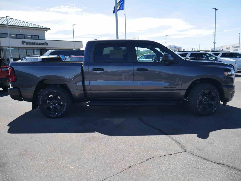 New 2026 RAM 1500 Express AWD/4WD image 22