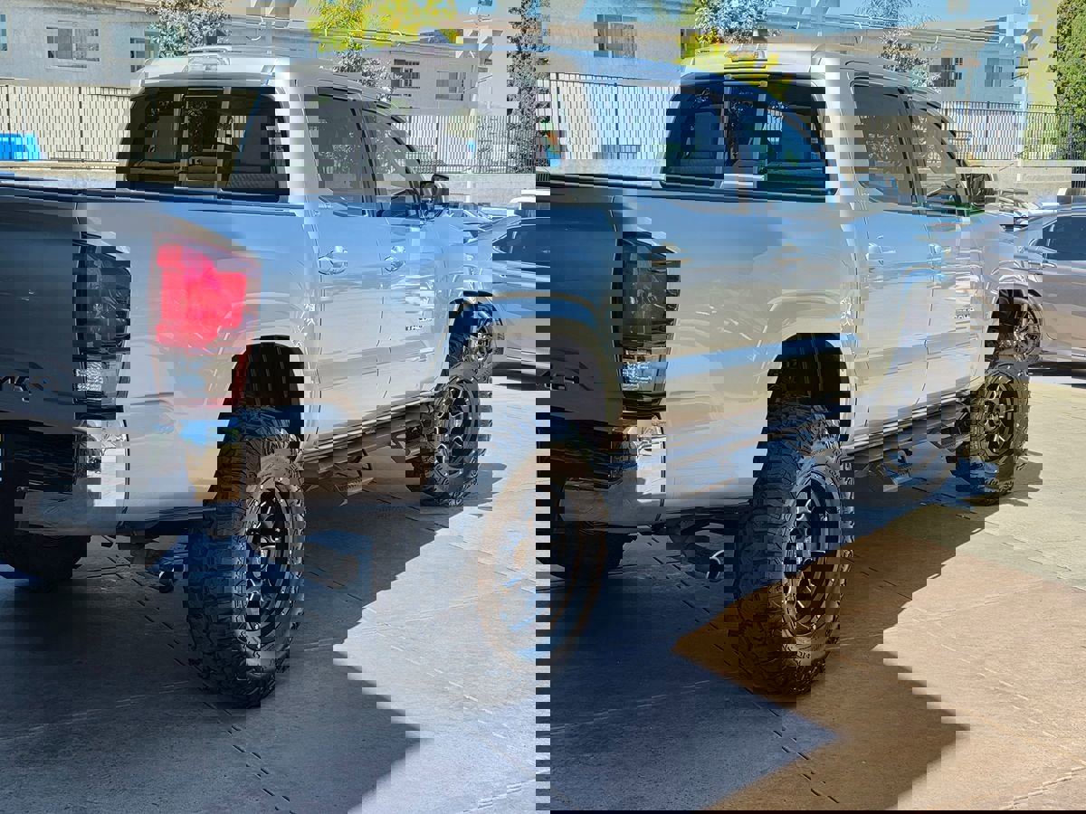 Used 2020 Toyota Tacoma SR5 image 13