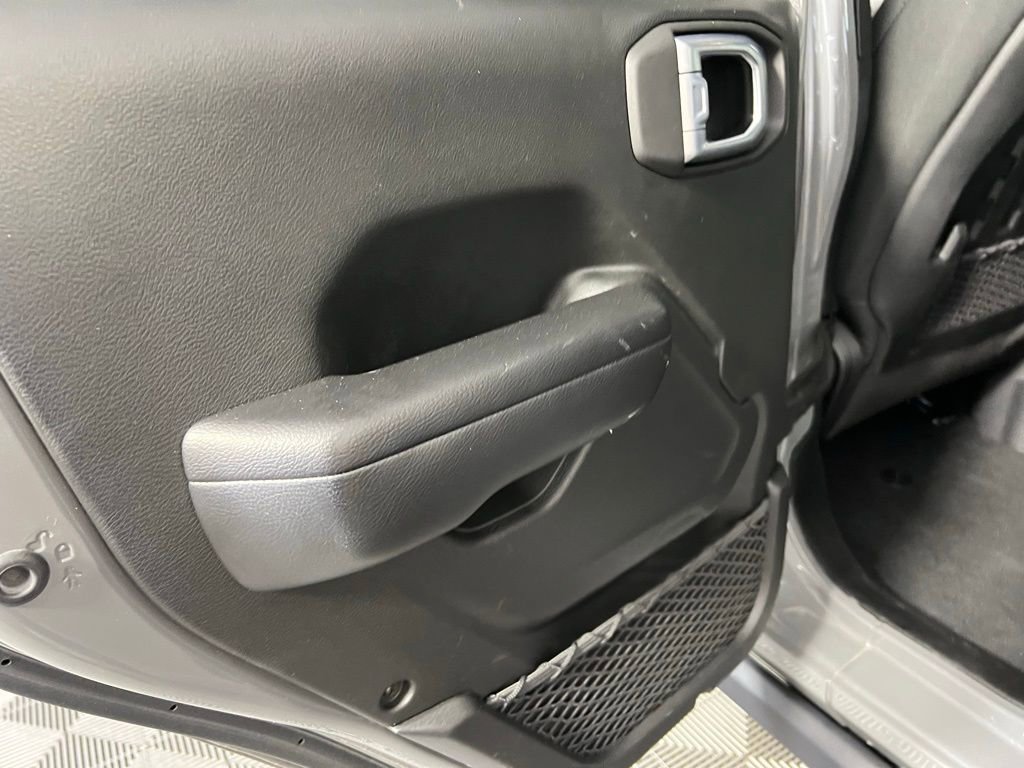 Used 2021 Jeep Wrangler Unlimited Rubicon 4xe w/ Steel Bumper Group image 26