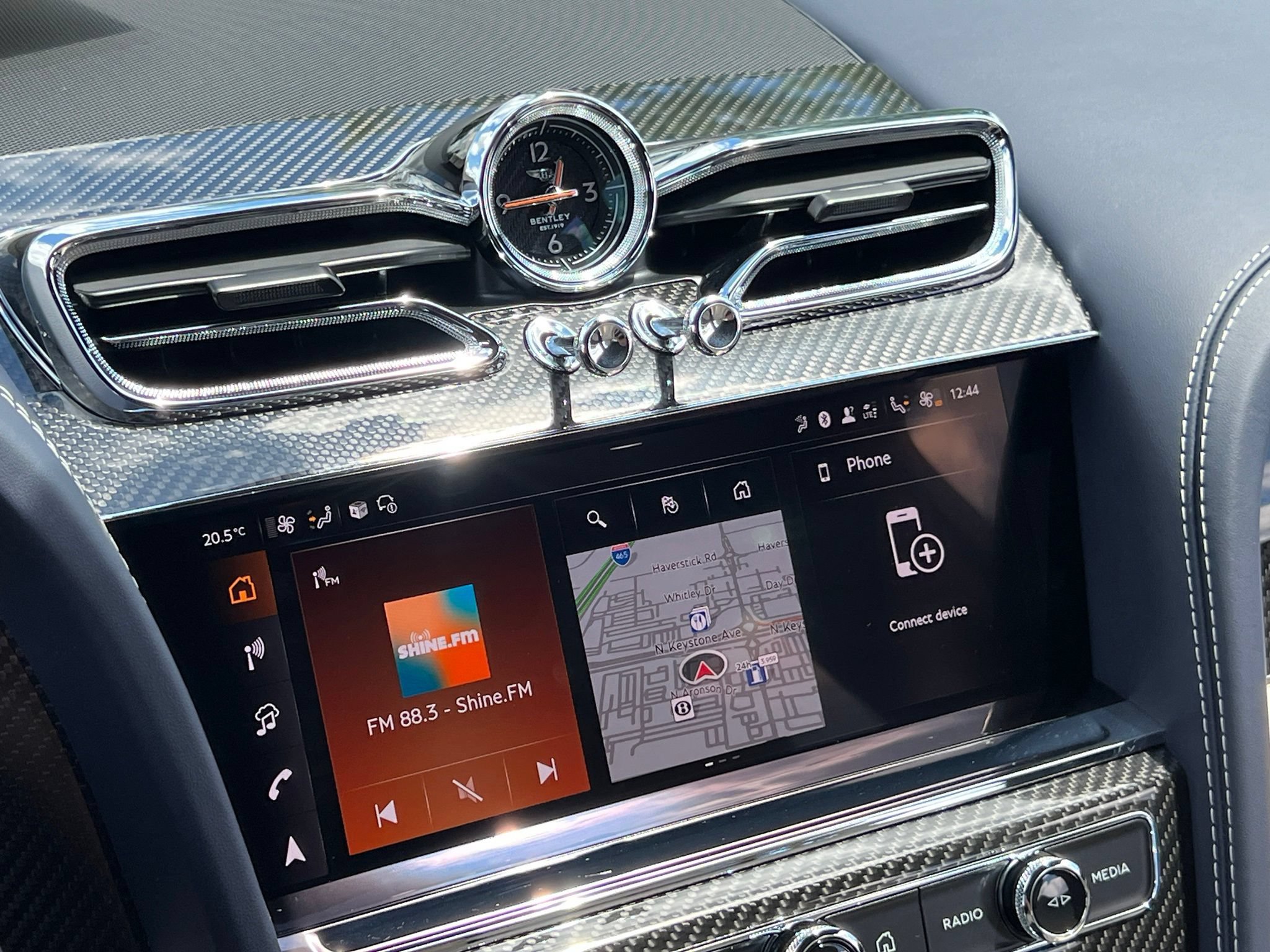 New 2026 Bentley Bentayga Extended Wheelbase AWD/4WD image 30