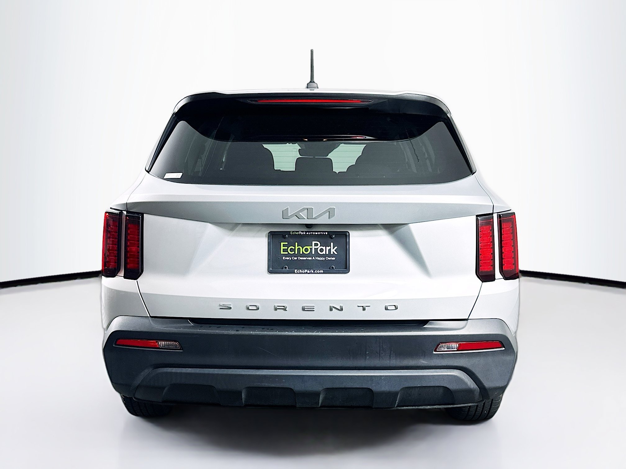 Used 2022 Kia Sorento LX FWD image 7