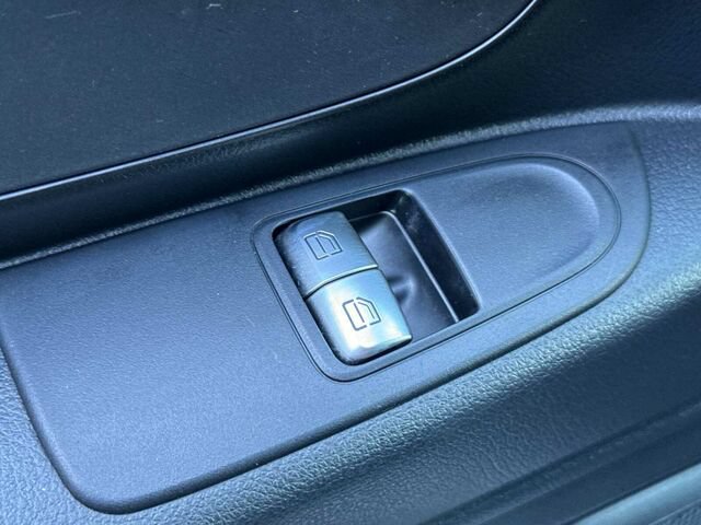 Used 2023 Mercedes-Benz Metris image 14