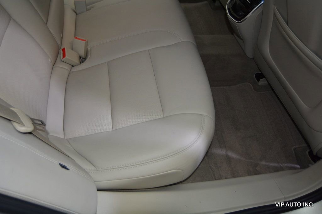 Used 2013 Cadillac XTS Luxury w/ Driver Awareness Package image 28