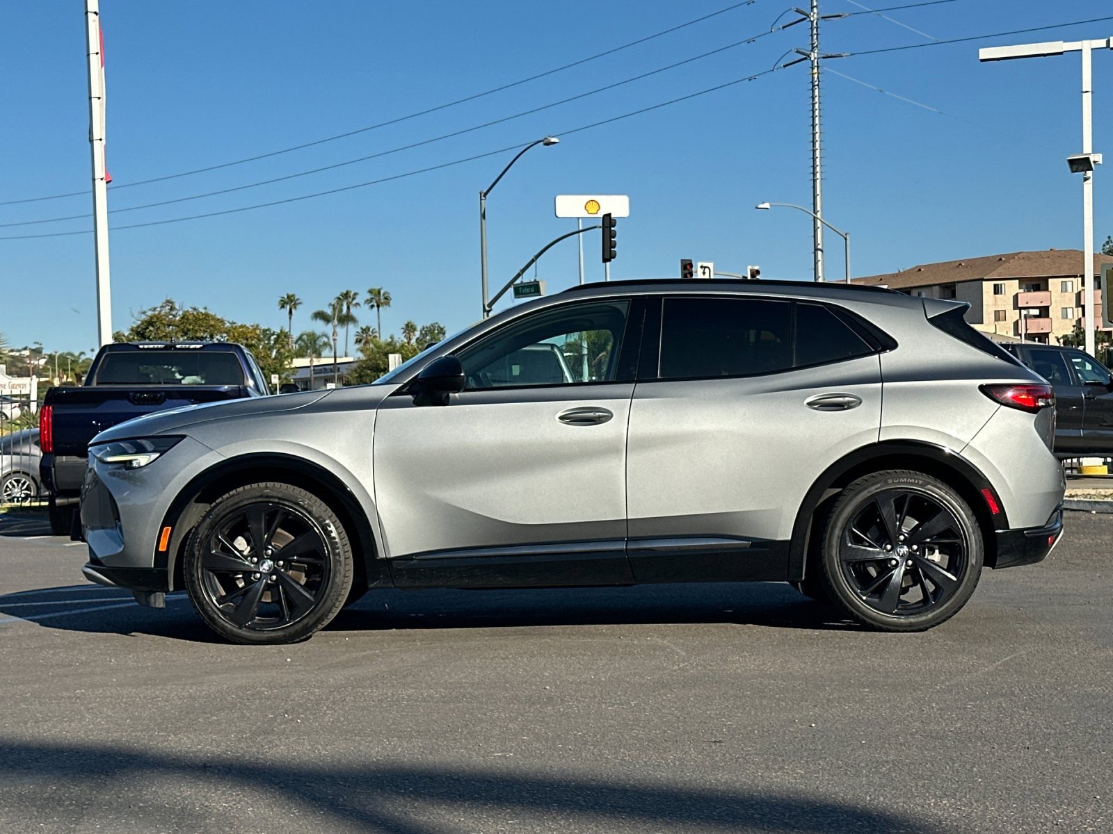 Used 2023 Buick Envision Preferred image 2
