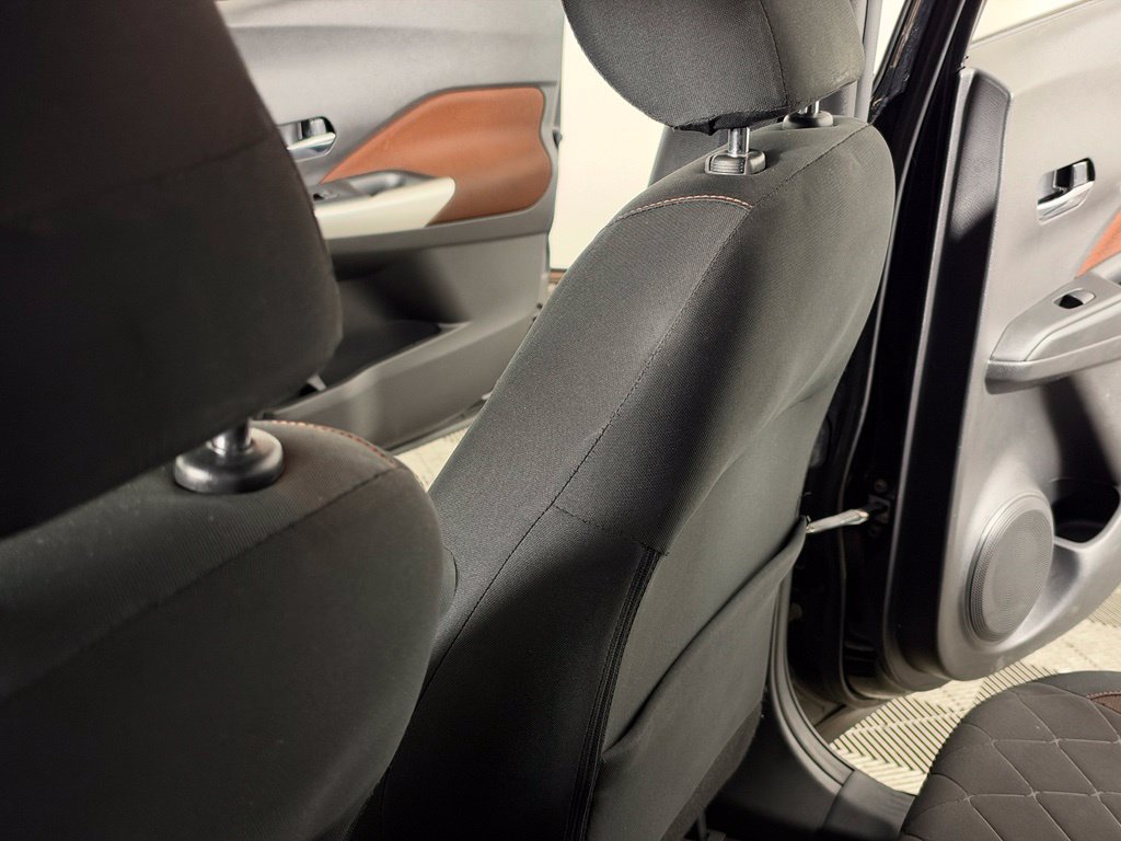 Used 2018 Nissan Kicks SR FWD image 24