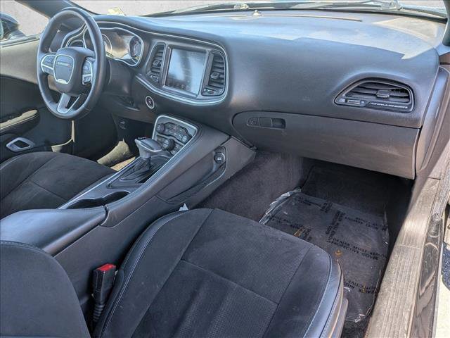 Used 2016 Dodge Challenger R/T Scat Pack w/ Leather Interior Group RWD image 22