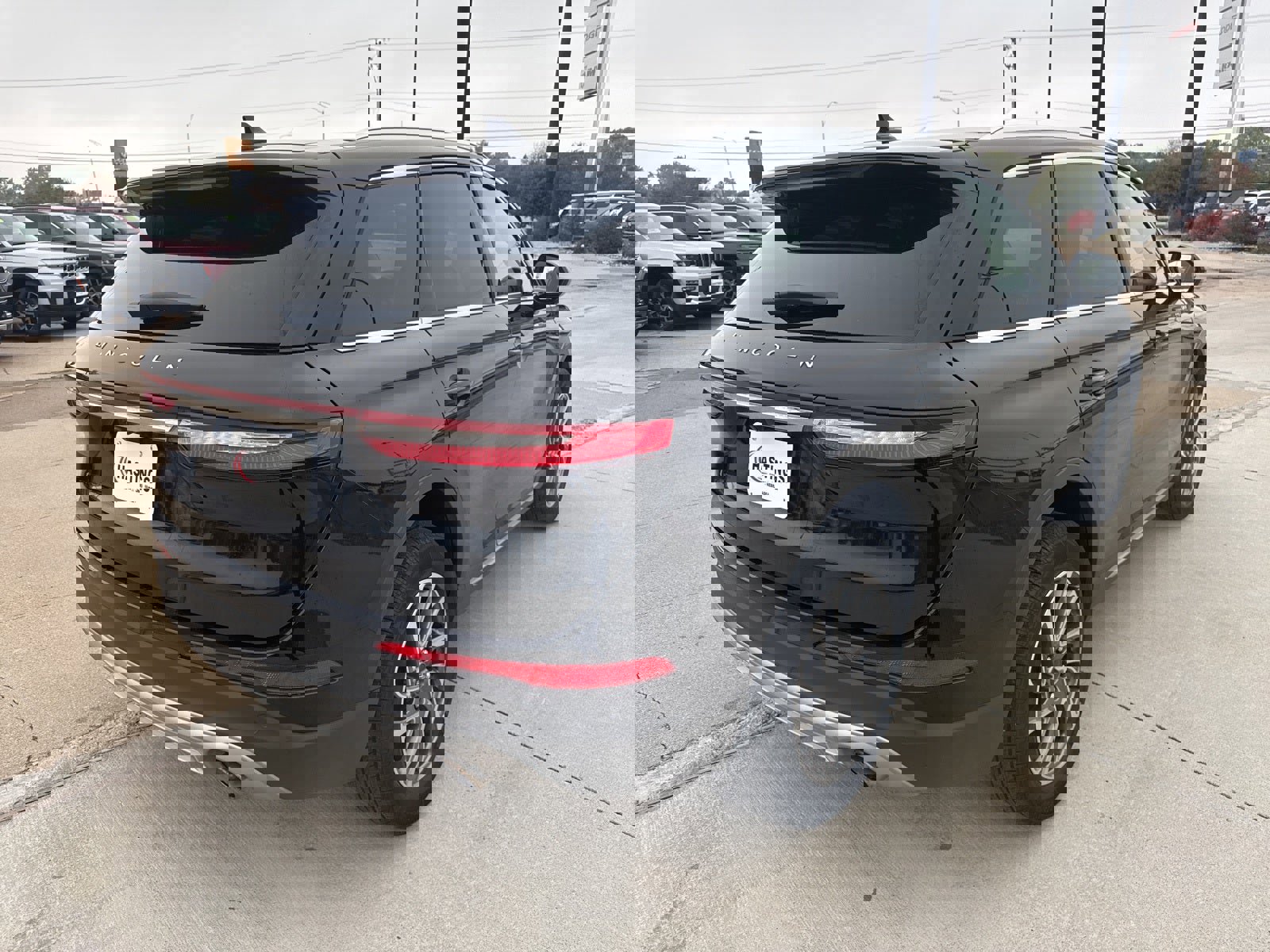 Used 2022 Lincoln Corsair AWD w/ Equipment Group 101A image 8