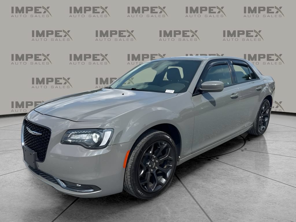 Used 2019 Chrysler 300 S RWD image 1