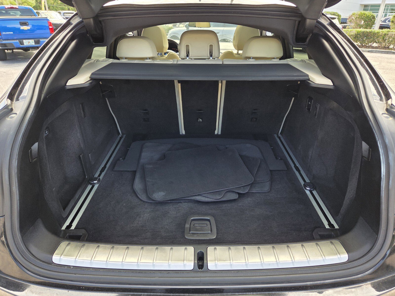 Used 2020 BMW X4 xDrive30i w/ Convenience Package image 13