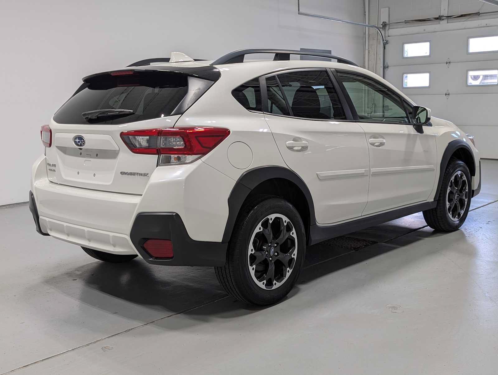 Used 2021 Subaru Crosstrek 2.0i Premium AWD/4WD image 8