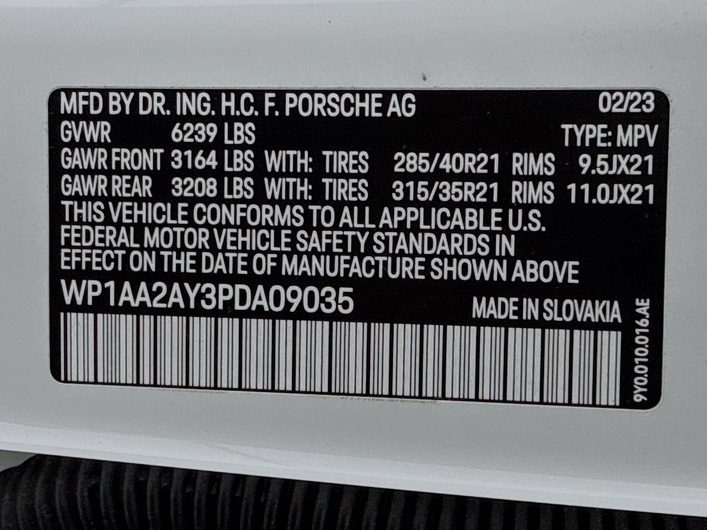 Certified 2023 Porsche Cayenne Platinum Edition AWD/4WD image 12