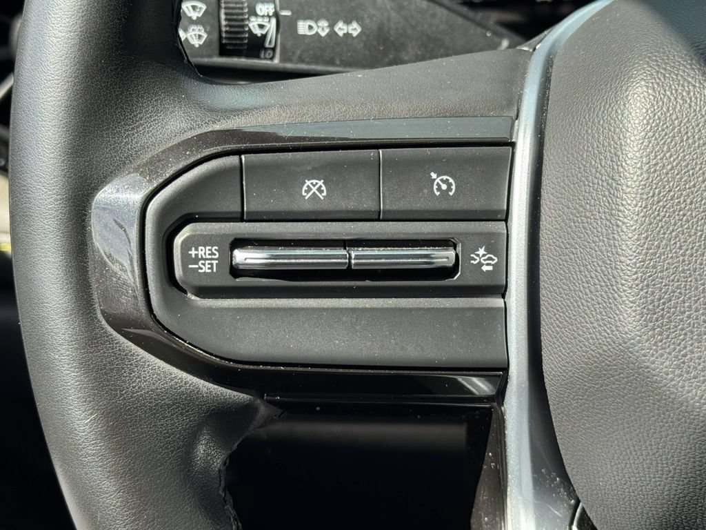Used 2024 Chevrolet Colorado ZR2 AWD/4WD image 22