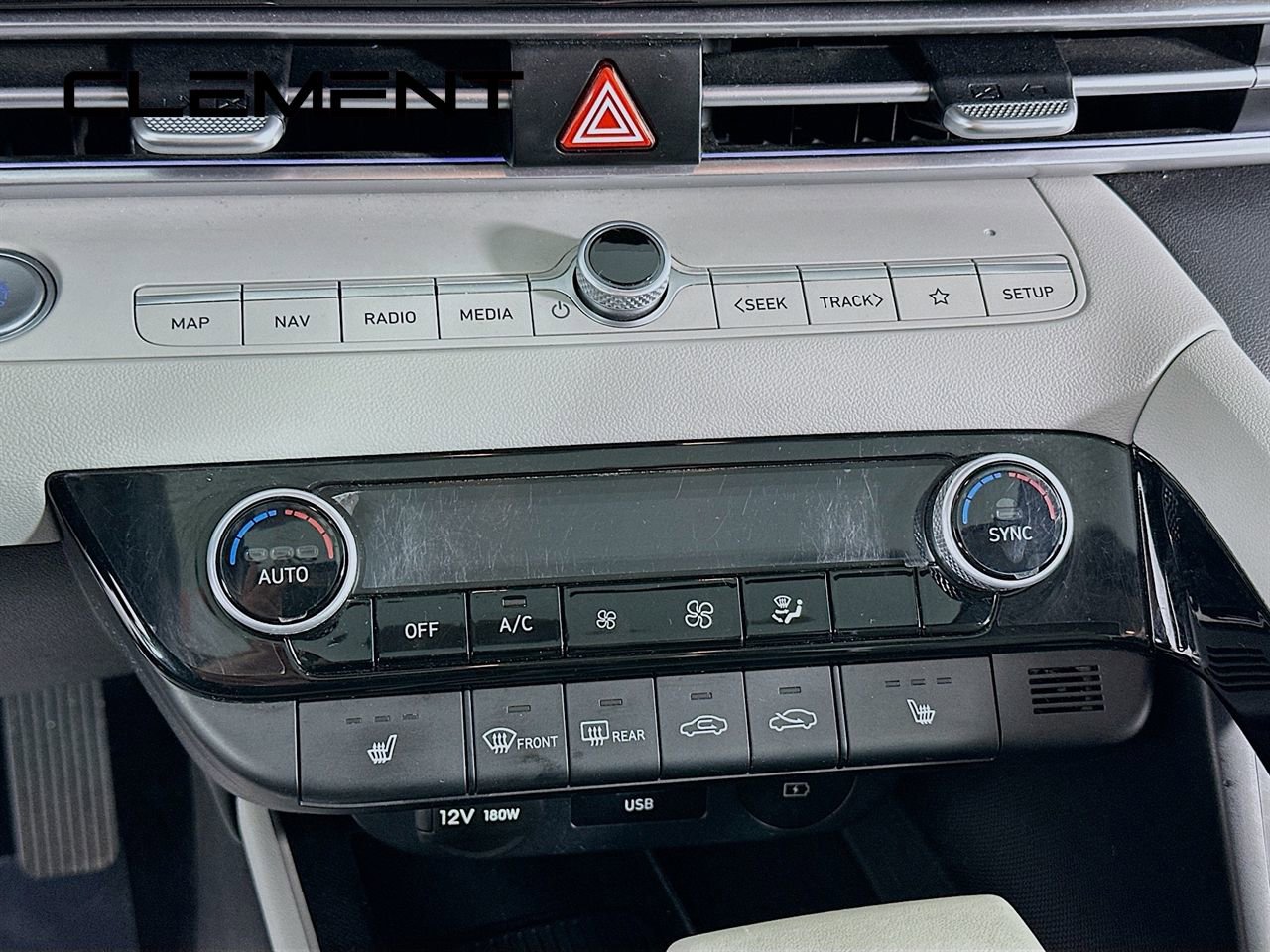 Used 2024 Hyundai Elantra Limited FWD image 22