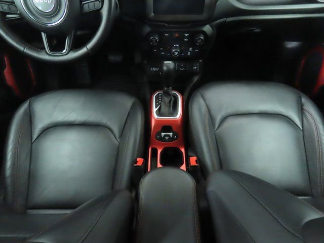 Used 2022 Jeep Renegade Trailhawk AWD/4WD image 17