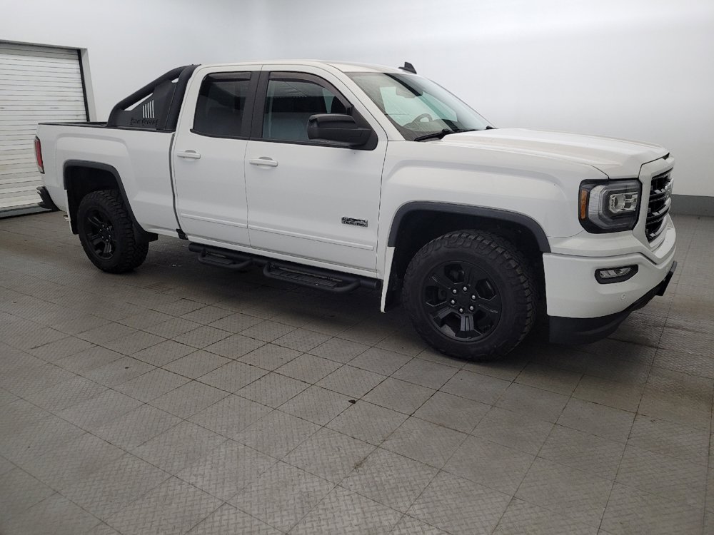 Used 2018 GMC Sierra 1500 SLT w/ All Terrain X Package AWD/4WD image 11