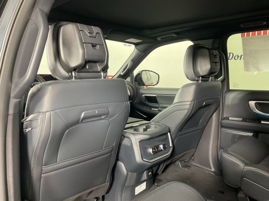 New 2026 Ford Expedition Platinum w/ Stealth Appearance Package AWD/4WD image 15