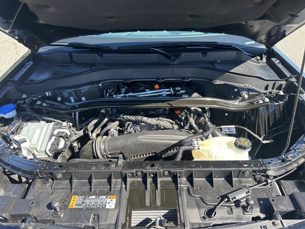 Used 2025 Ford Explorer ST-Line w/ Premium Package image 37