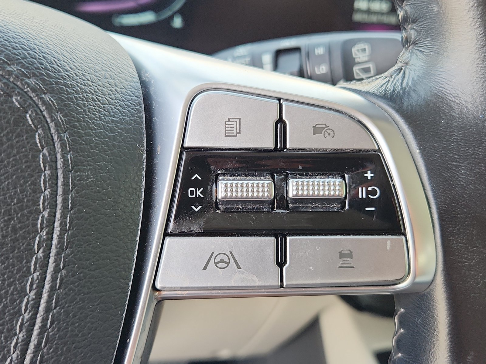 Used 2024 Kia Telluride S AWD/4WD image 21