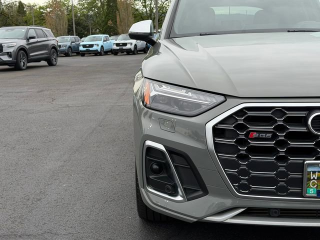 Used 2021 Audi SQ5 Prestige AWD/4WD image 9