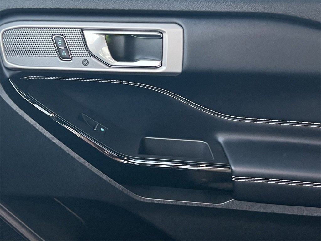 Certified 2021 Ford Explorer ST w/ Equipment Group 401A image 11