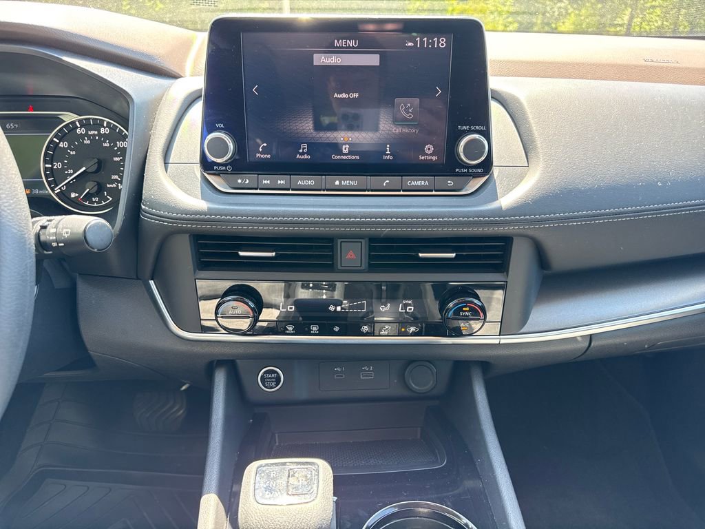 Used 2023 Nissan Rogue SV AWD/4WD image 19