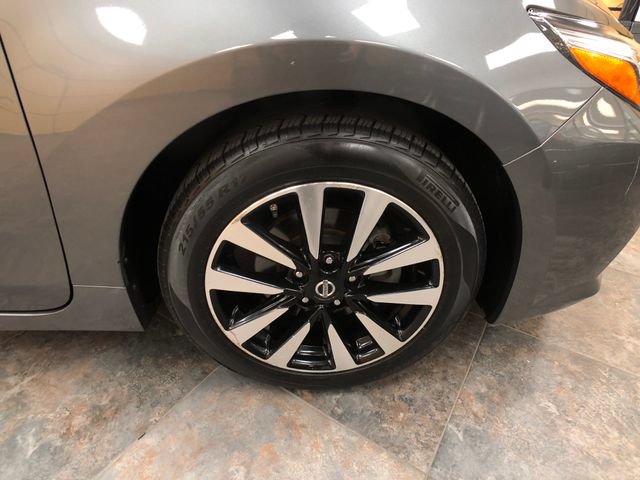 Used 2018 Nissan Altima 2.5 SL FWD image 9