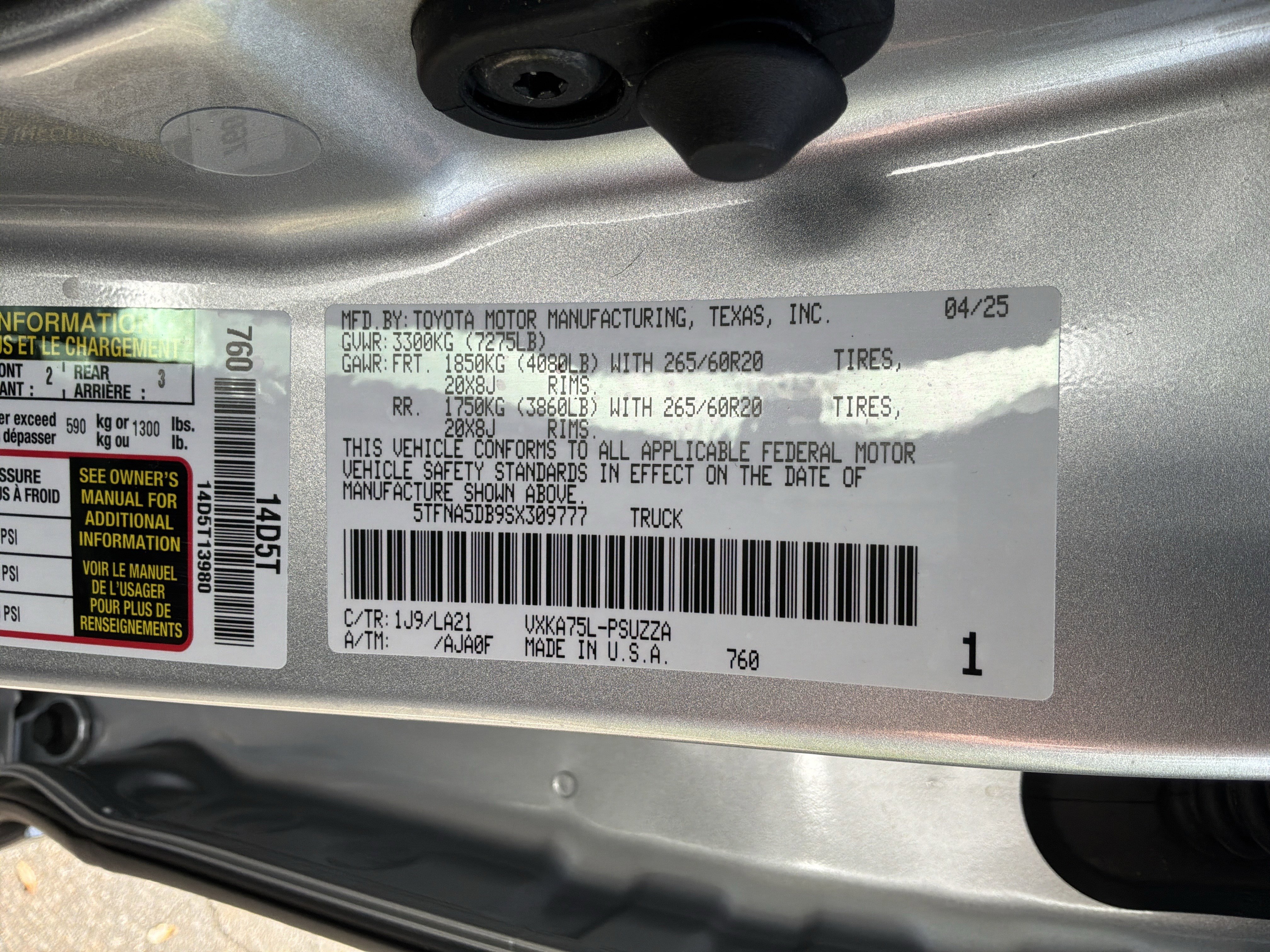 Used 2025 Toyota Tundra Platinum AWD/4WD image 35