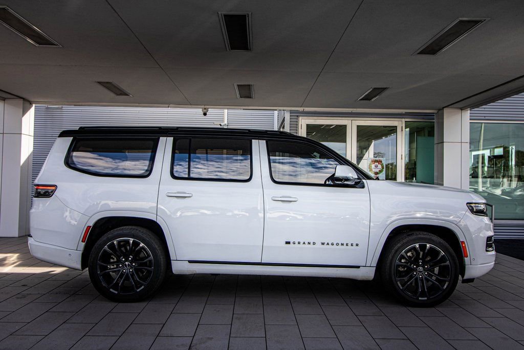 Used 2022 Jeep Grand Wagoneer Series II image 18