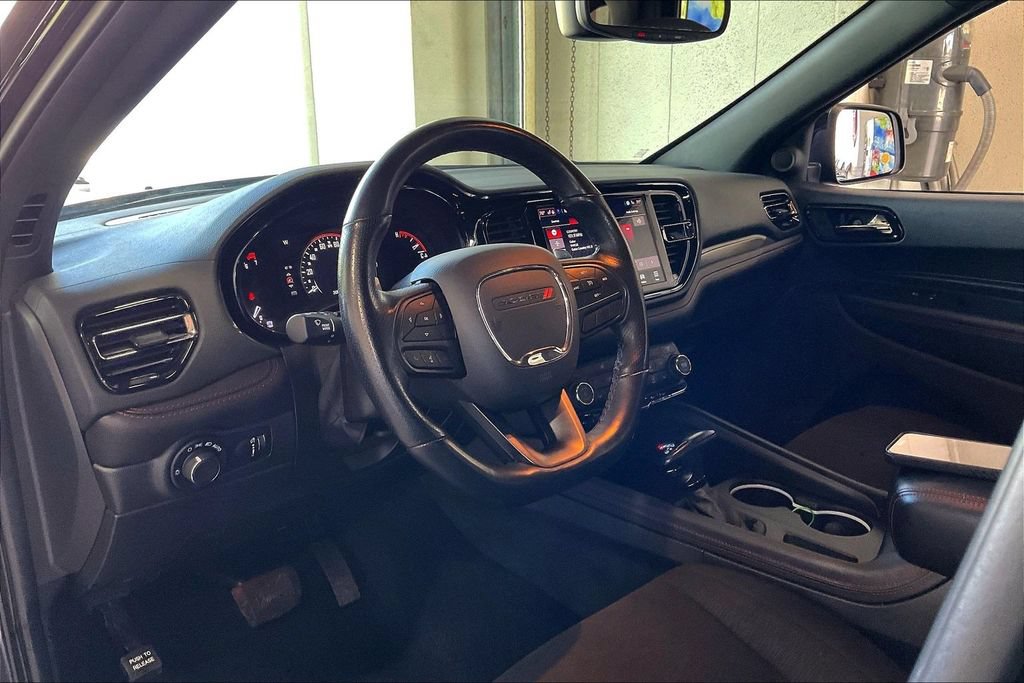 Used 2025 Dodge Durango GT RWD image 4