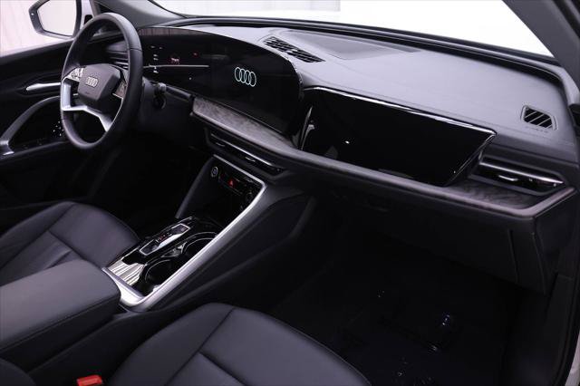 Certified 2025 Audi Q5 Premium w/ Convenience Package AWD/4WD image 23