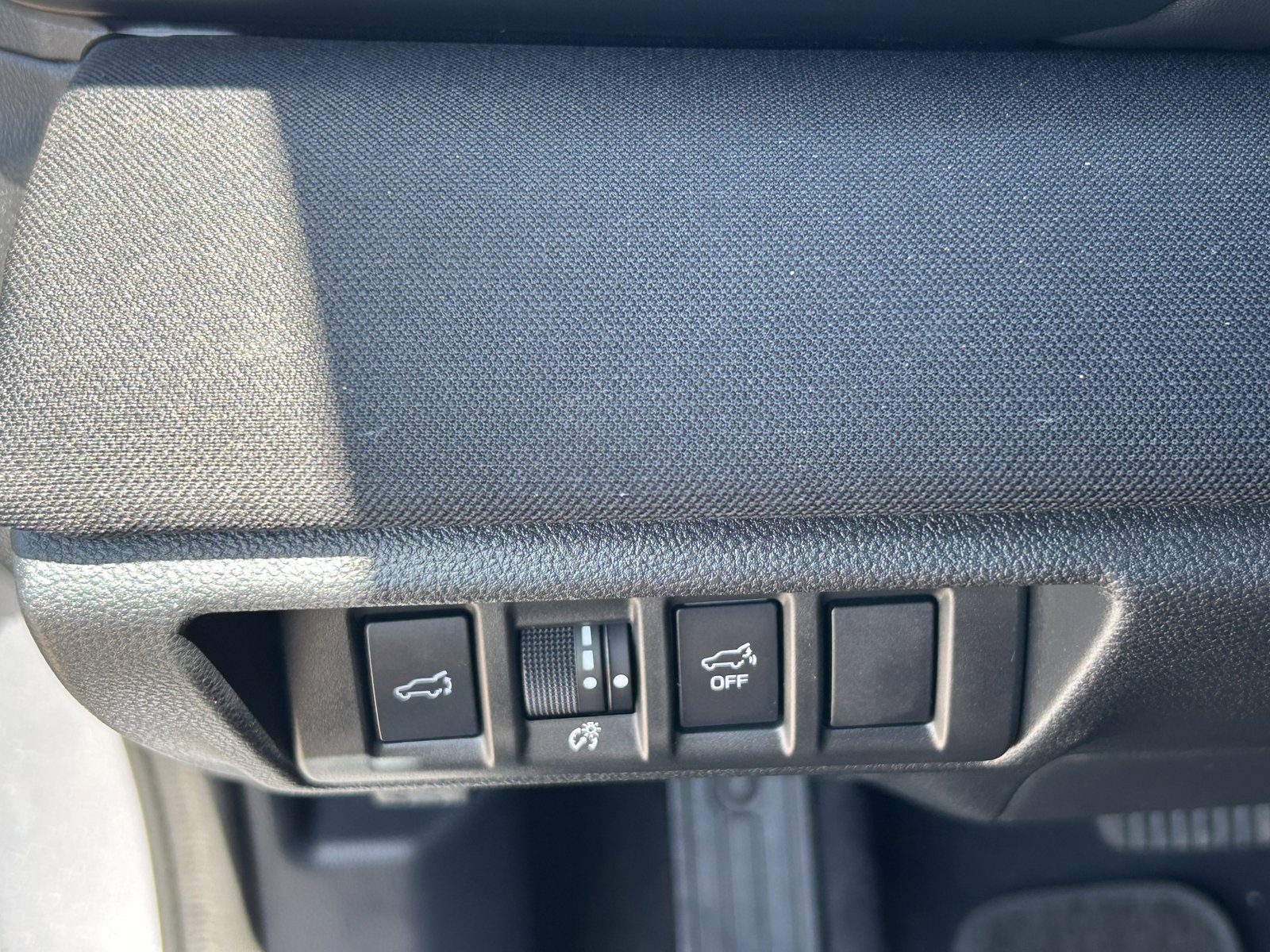 Used 2025 Subaru Outback Premium image 32