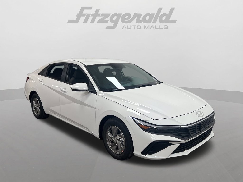 New 2026 Hyundai Elantra SE FWD image 7