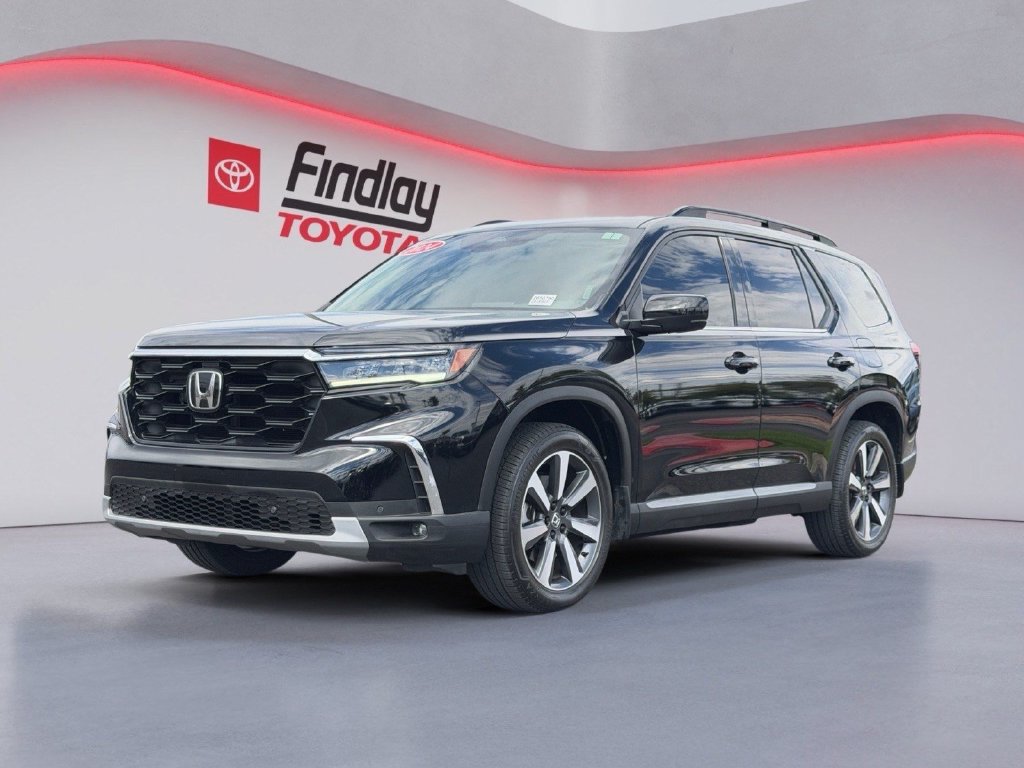 Used 2024 Honda Pilot Touring image 1