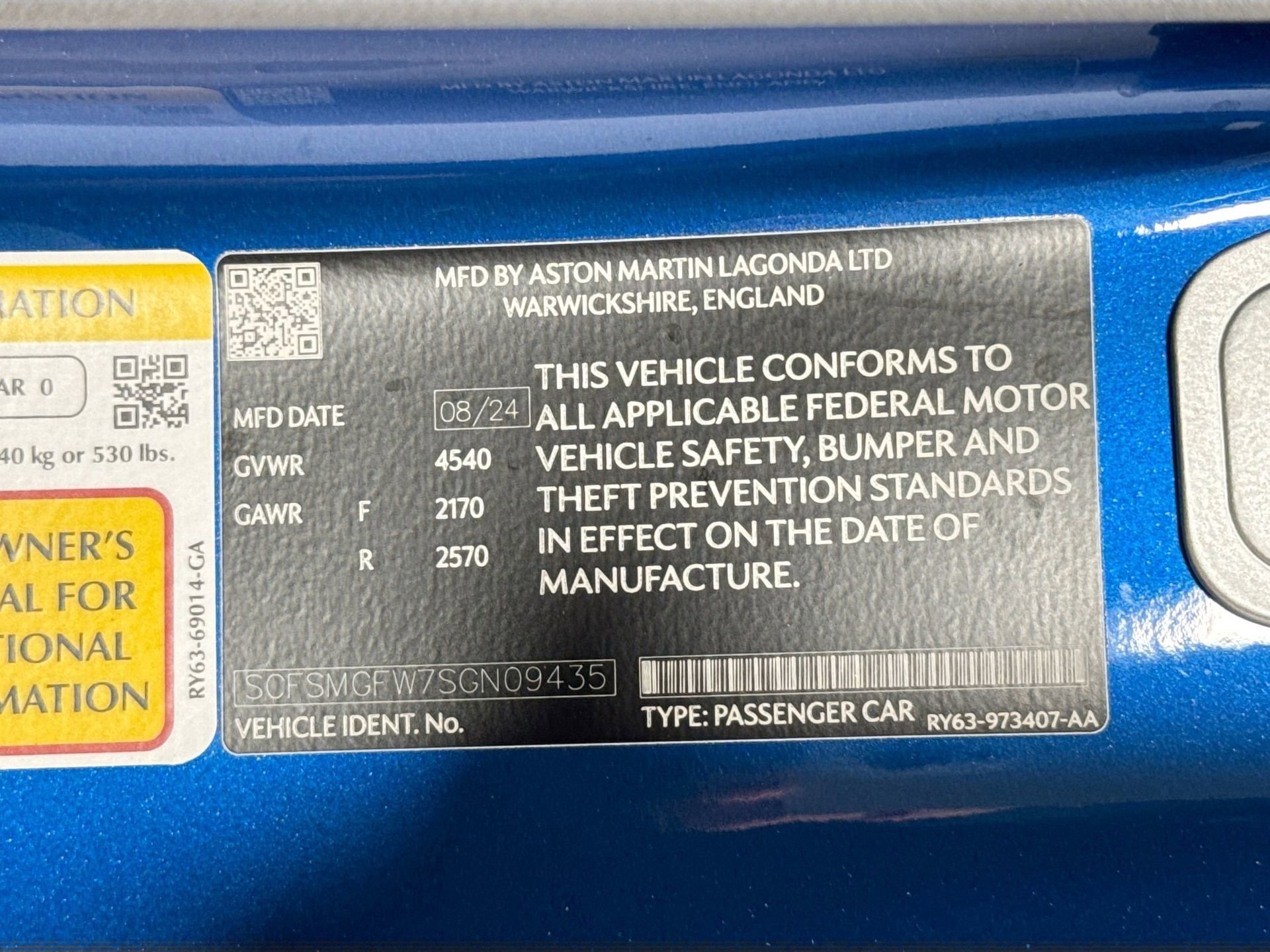 Used 2025 Aston Martin V8 Vantage Coupe image 26