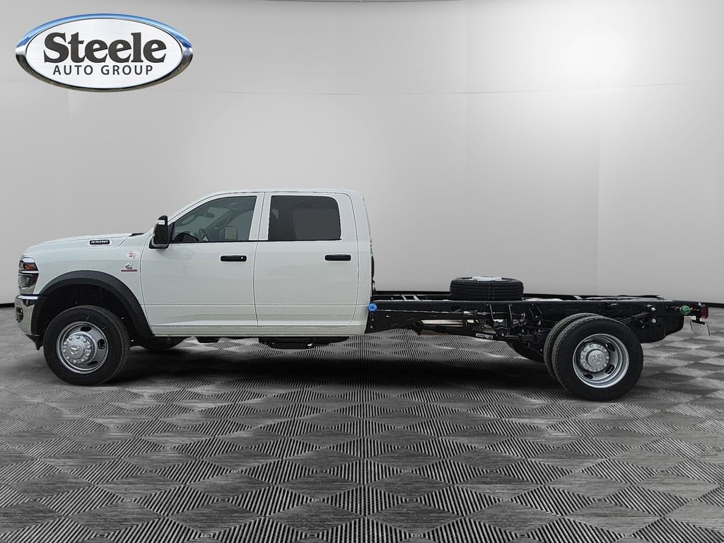 New 2026 RAM 5500 Tradesman w/ Chrome Appearance Group image 2