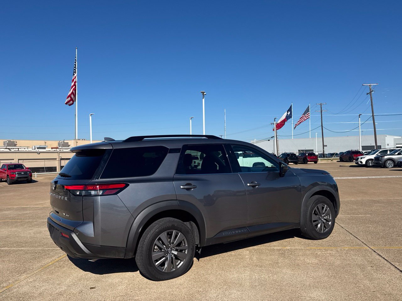 Certified 2024 Nissan Pathfinder SV w/ Cargo Package AWD/4WD image 24