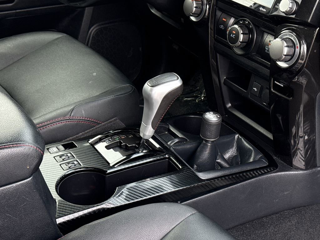 Used 2024 Toyota 4Runner TRD Off-Road Premium image 12