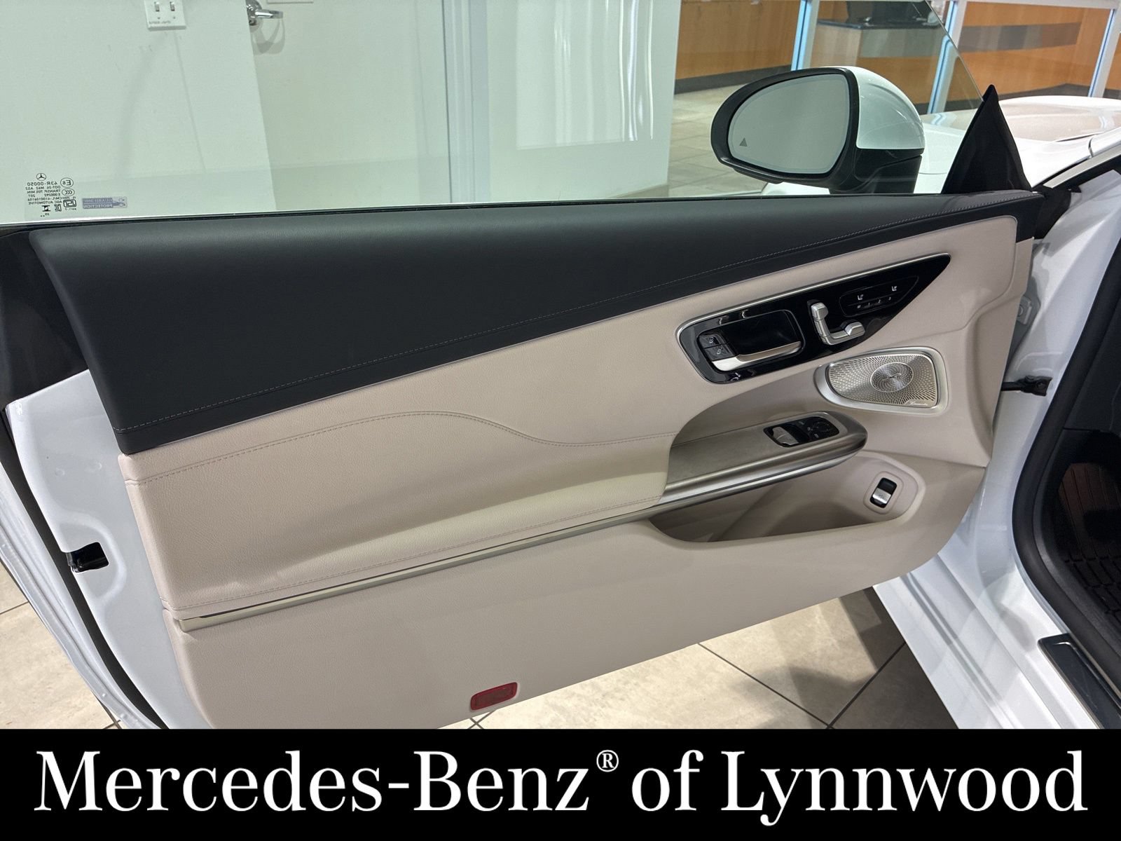 Used 2026 Mercedes-Benz CLE 450 4MATIC Coupe image 6
