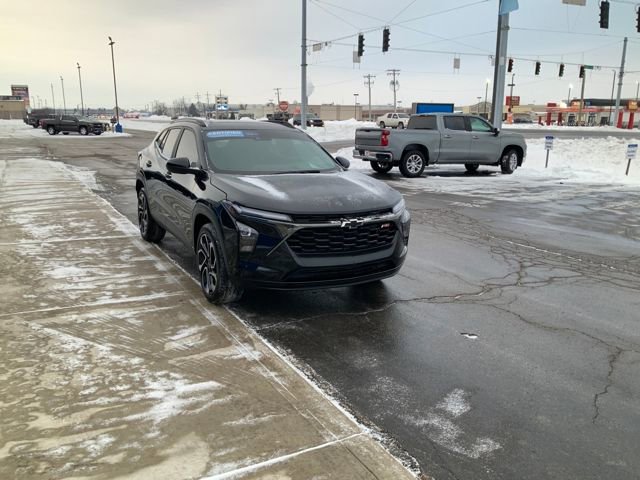 Certified 2024 Chevrolet Trax RS w/ Sunroof Package image 4