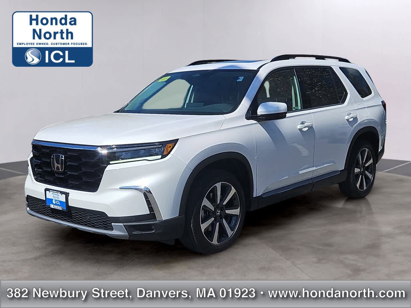 Used 2023 Honda Pilot Touring image 1